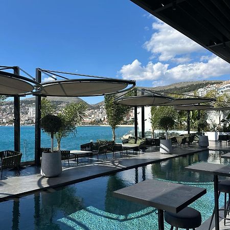 Demi Hotel Sarandë Esterno foto