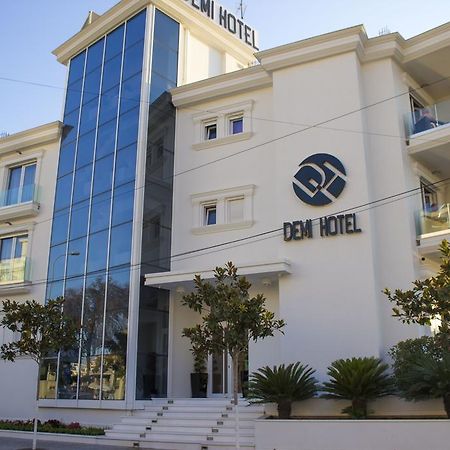 Demi Hotel Sarandë Esterno foto