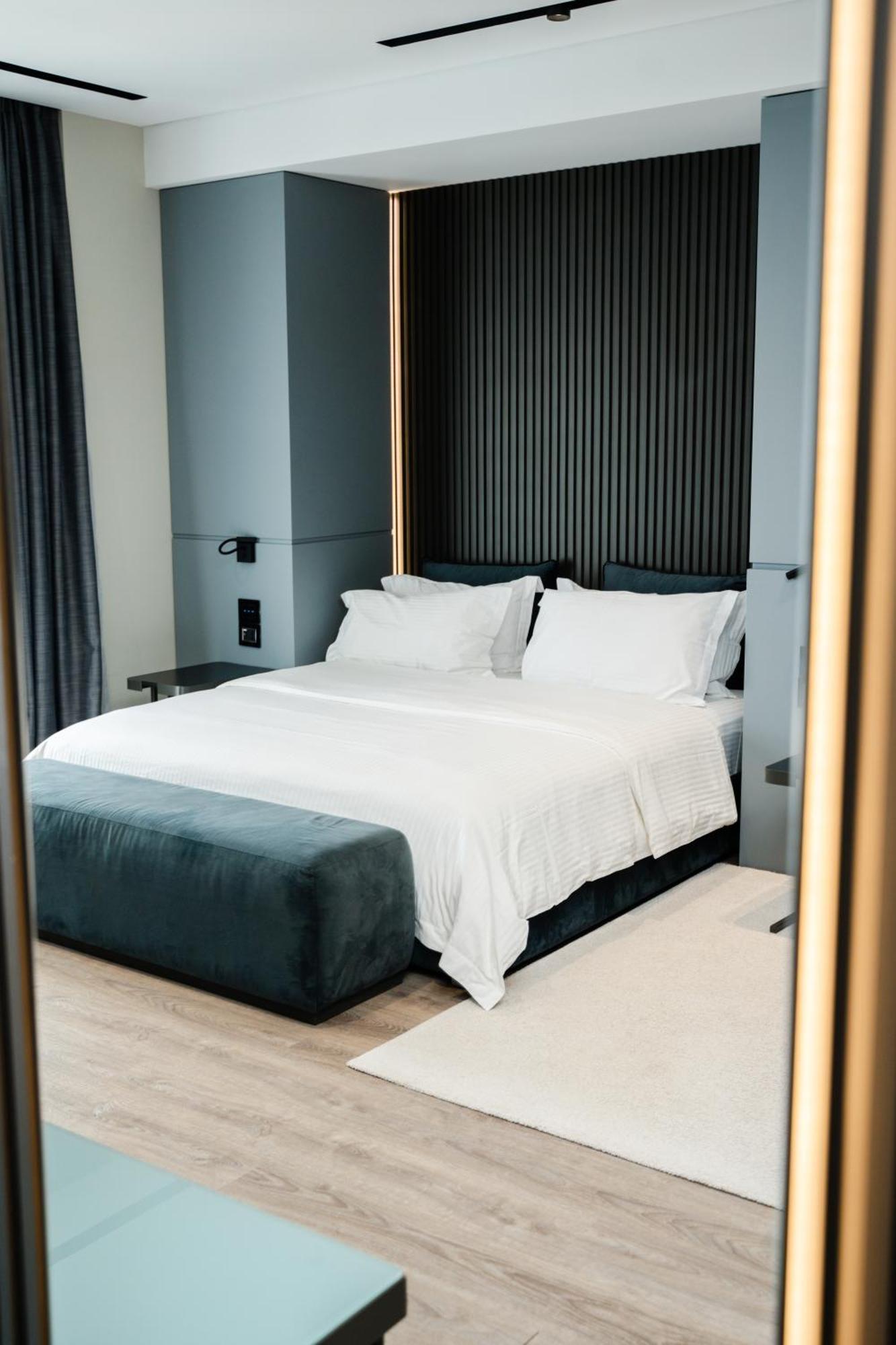 Demi Hotel Sarandë Esterno foto